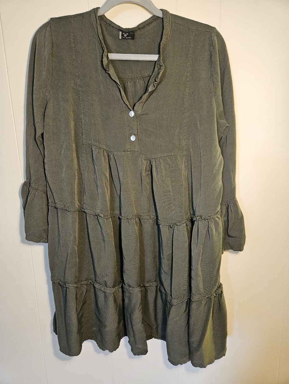 M&M'S Olive Green Tiered Peasant Dress